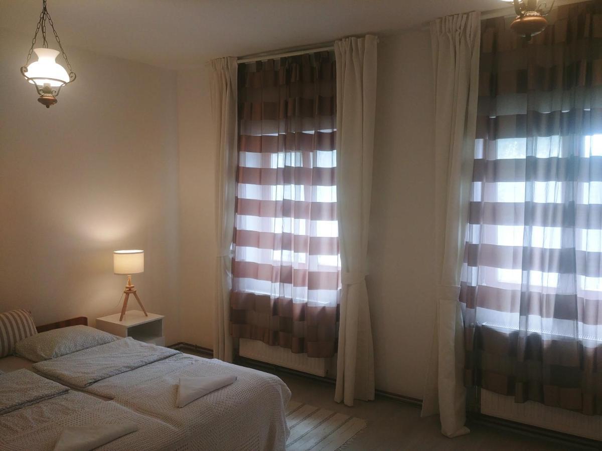 Ferienwohnung Nyugalom Szigete Haz Lakitelek Exterior foto