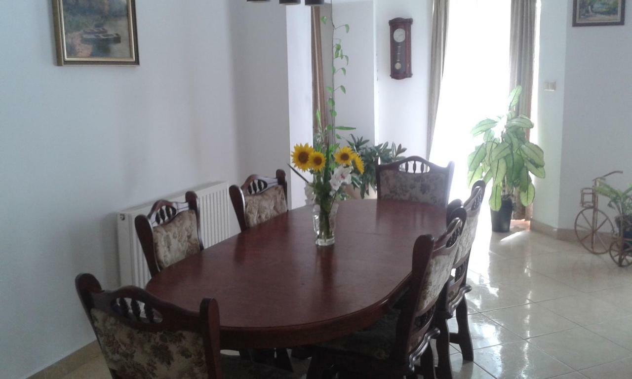 Ferienwohnung Nyugalom Szigete Haz Lakitelek Exterior foto
